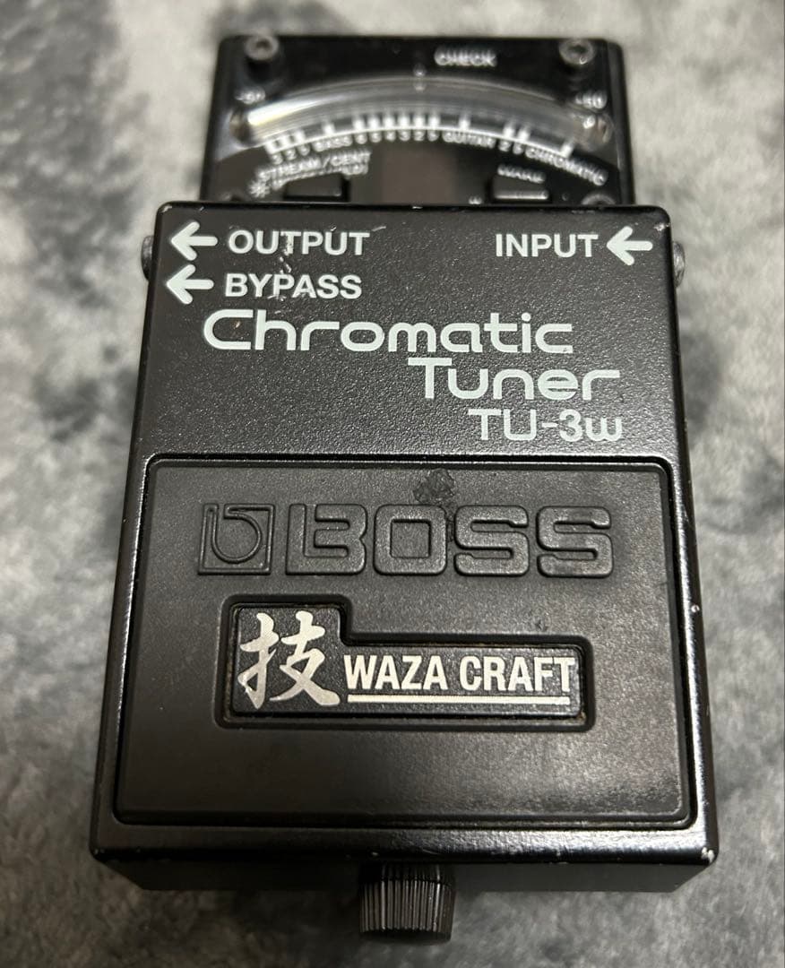 BOSS TU-3 WAZA ペダルチューナー
