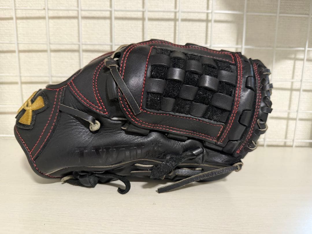 Under Armour 野球　グローブ　黒