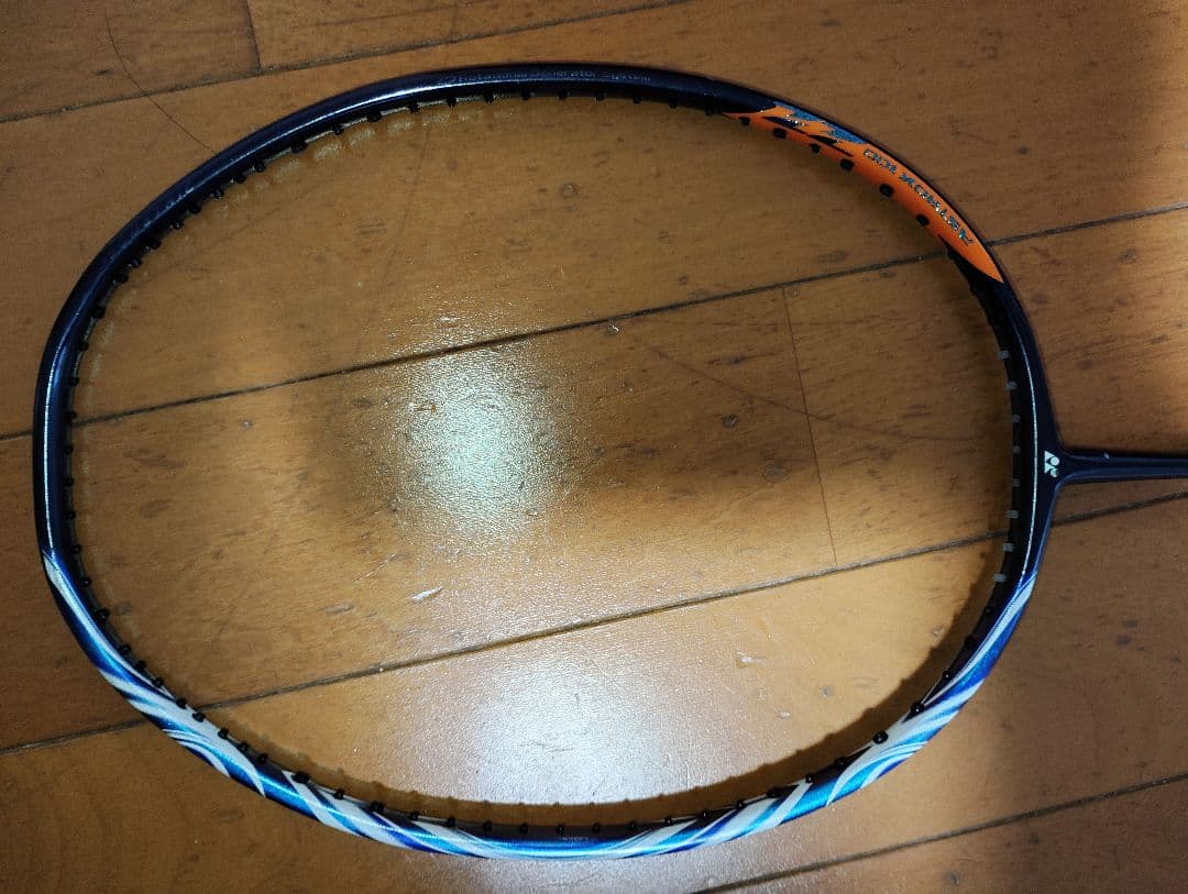 L*N様 YONEX アストロクス100ZZ 4UG5