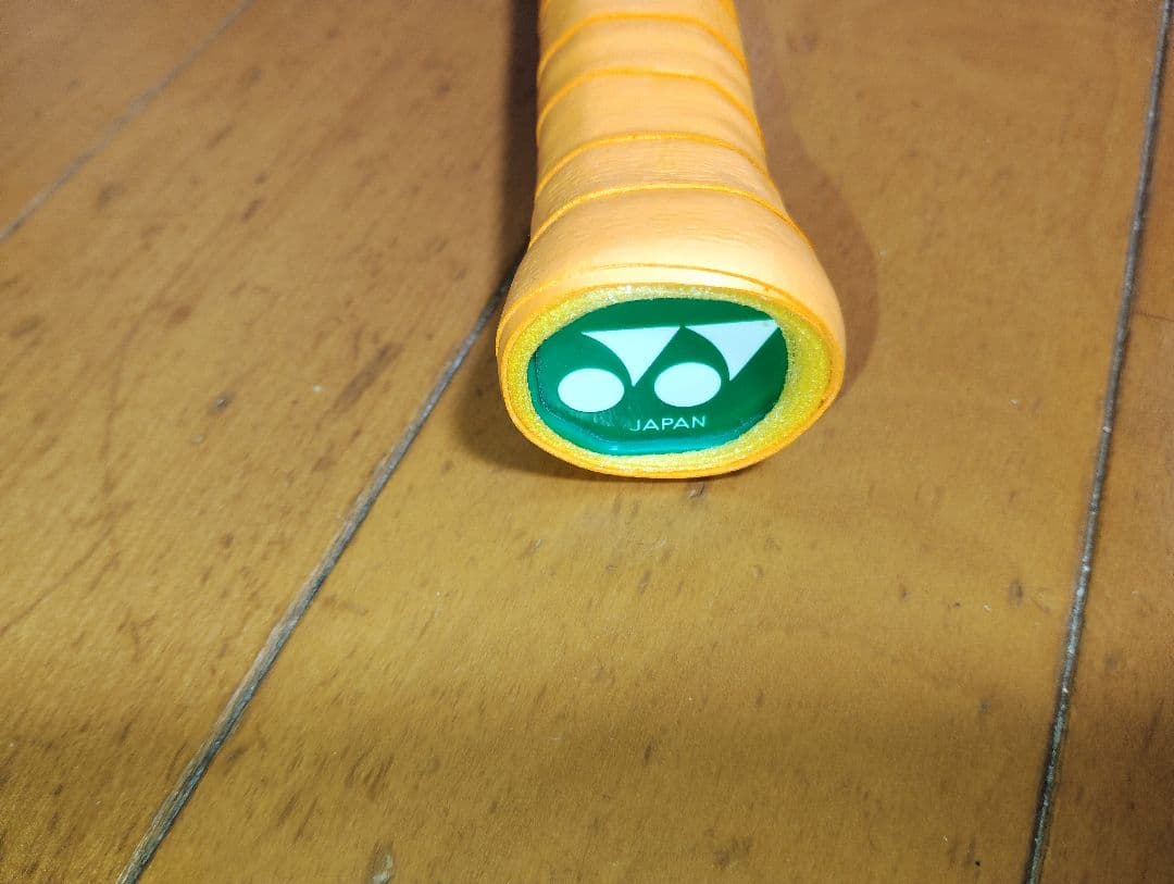 L*N様 YONEX アストロクス100ZZ 4UG5