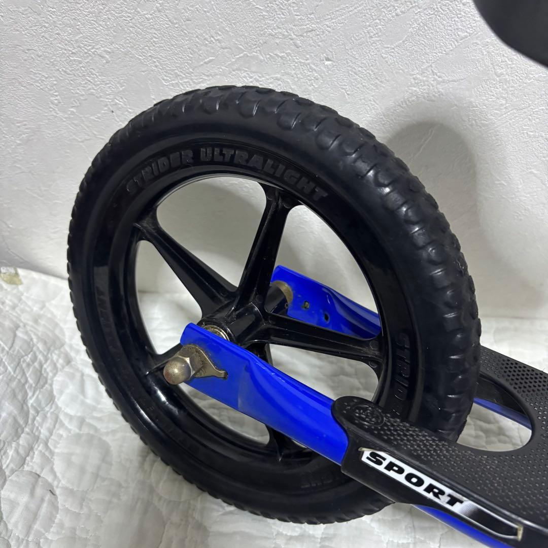 【日本正規品】STRIDER ストライダースポーツ 12 インチ ブルー　青