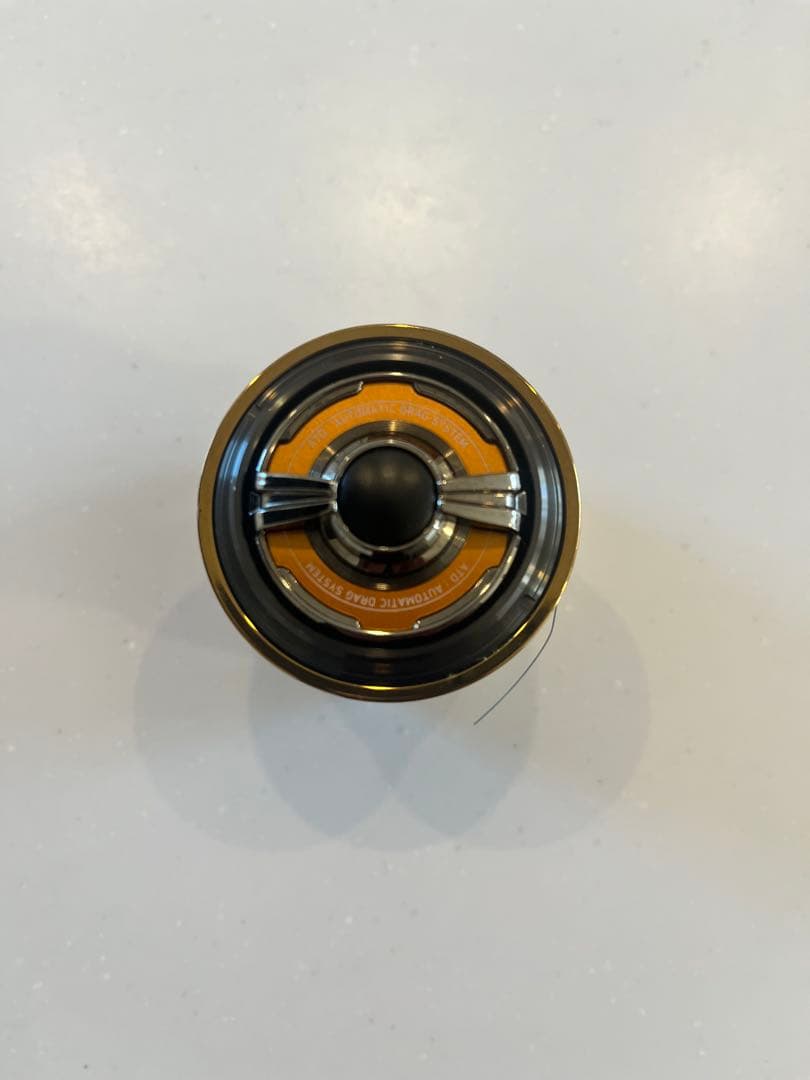 RCS ISO スプール 金色と黒