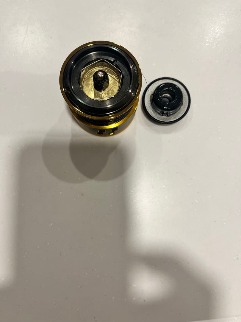 RCS ISO スプール 金色と黒