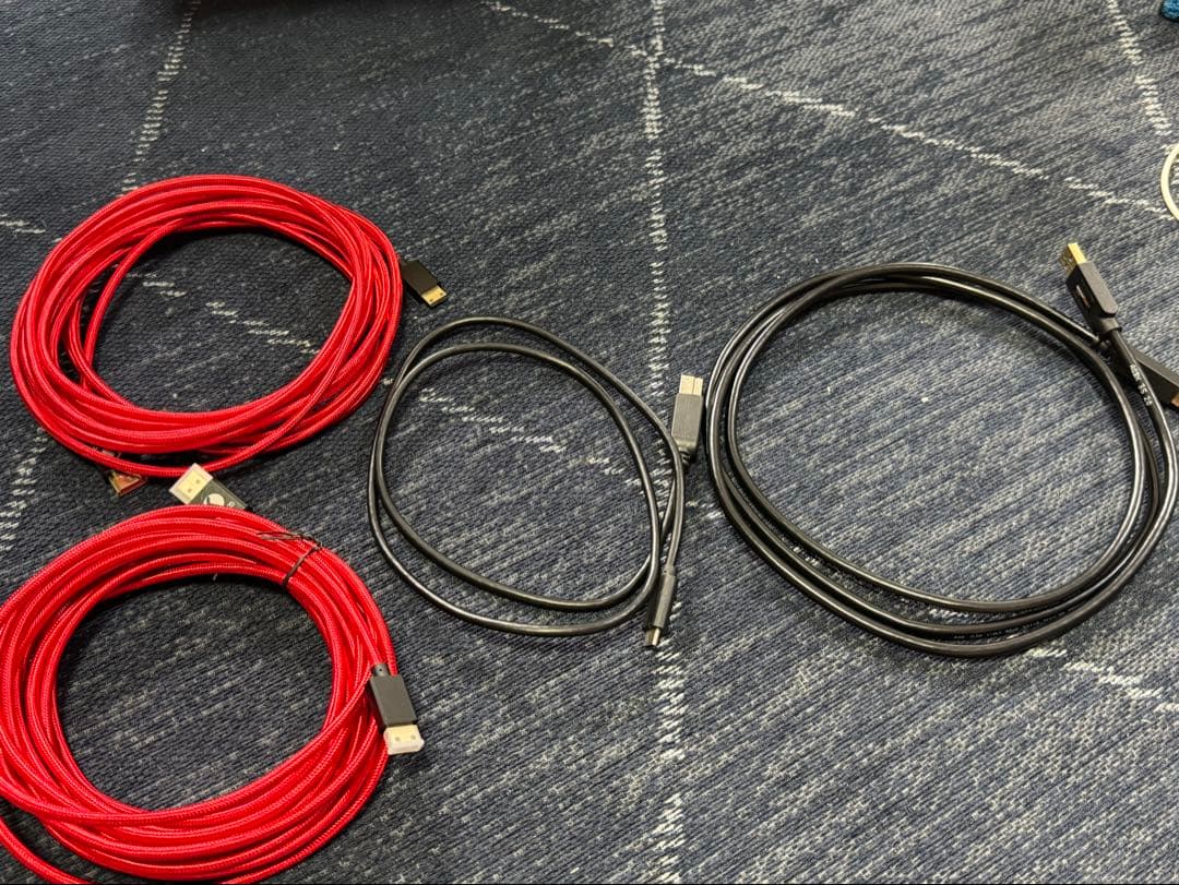 Roland VR-1HD 配信セット（マイク・カメラ付き）期間値下げ中