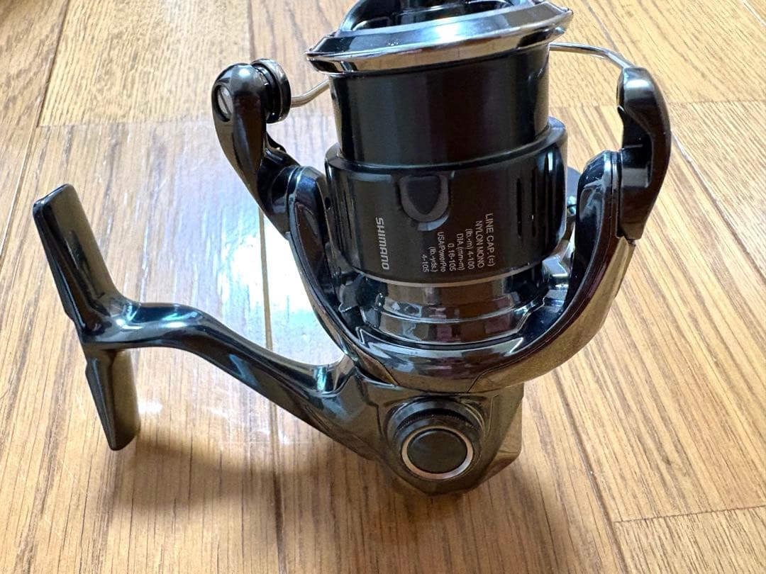 【週末特価】22ステラ2000HGS シマノ STELLA 美品