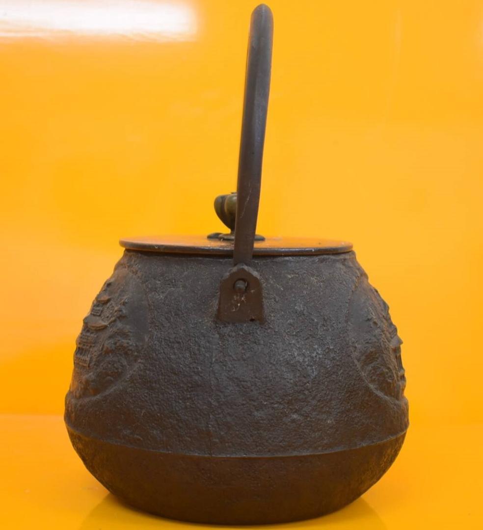 ◆金寿堂 山水楼閣紋 鉄瓶◆検）雨宮宗兵衛 雨宮宗 亀文堂 安之介 龍文堂 日本