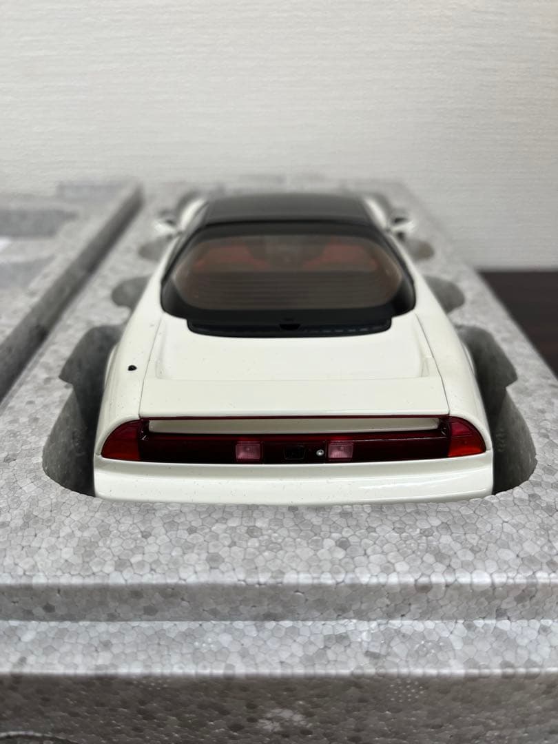 オートアートNSX タイプR チャンピオンシップ ホワイト1/18