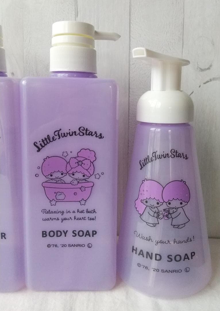 キキララ　ディスペンサー　リトルツインスターズ　ポンプボトル　容器　ケース