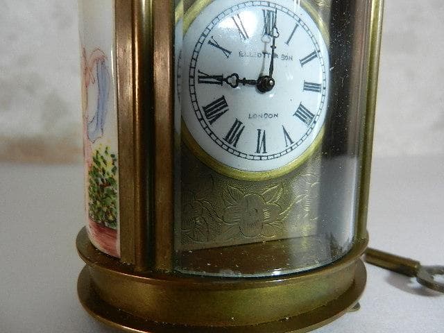 アンティーク楕円形ネジ巻きキャリッジクロック(エリオット&サン　 ロンドン)