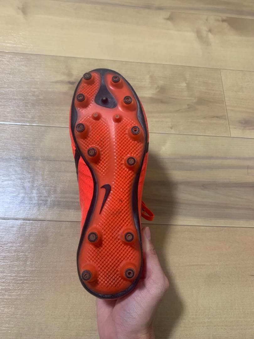 ナイキファントムヴェノム　ag pro エリート