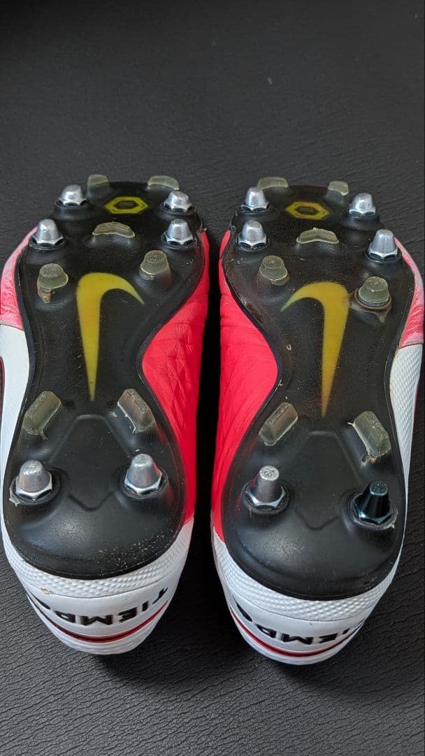 ナイキ ティエンポレジェンド8 SG ACC　サッカースパイク　NIKE