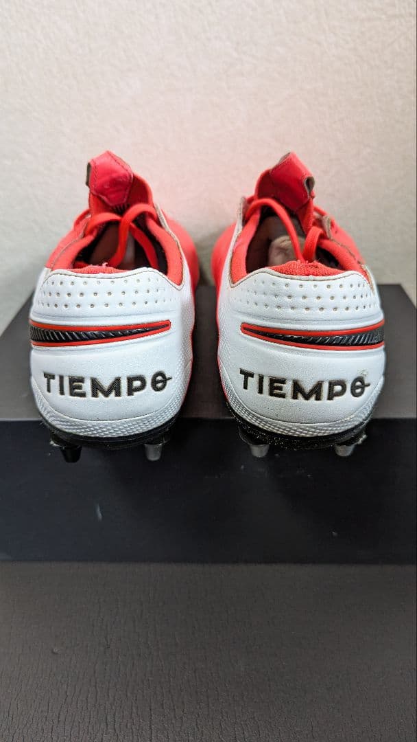 ナイキ ティエンポレジェンド8 SG ACC　サッカースパイク　NIKE