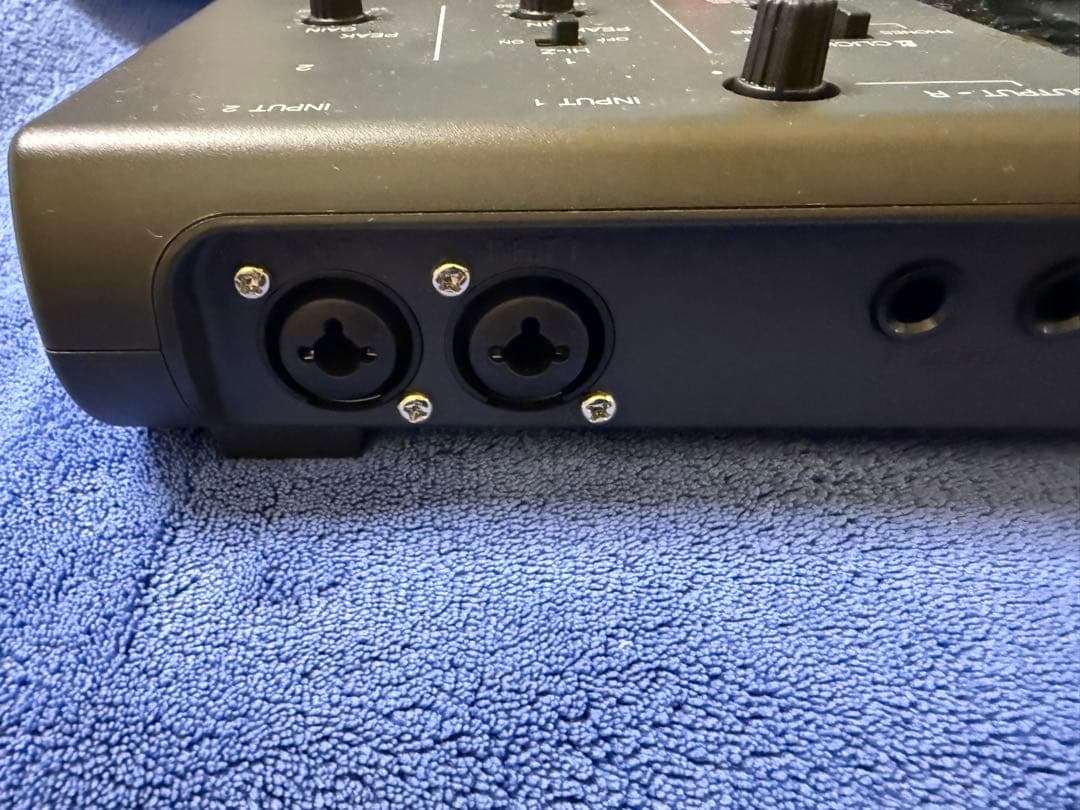 ZOOM R12 マルチトラックレコーダー