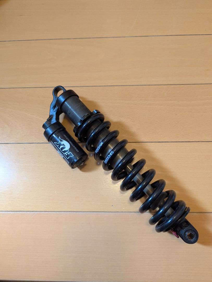 FOX VAN R リアサスペンション