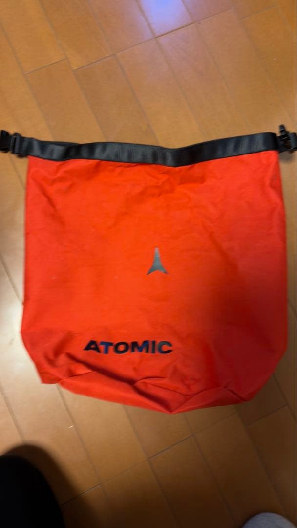 ATOMIC カーボンファイバー ヘルメット ケース付き fis公認