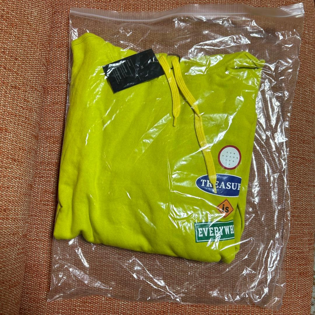 TREASURE MAP フーディ オリーブ ジェヒョク アサヒ Mサイズ