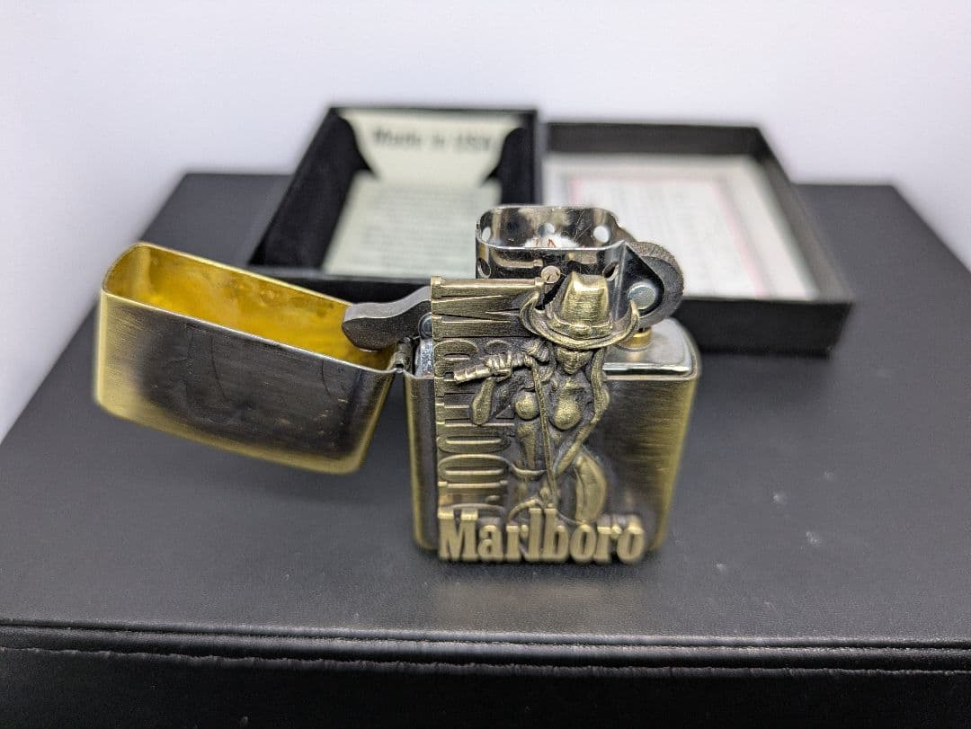 zi 157　マールボロ　セクシー　ジッポー　未使用