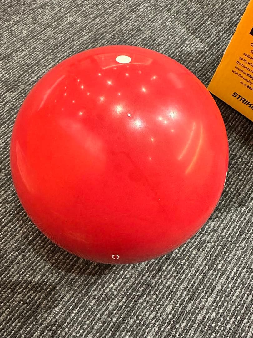 『新品』MOTIV ライジングベノム　ボウリングボール 15ポンド