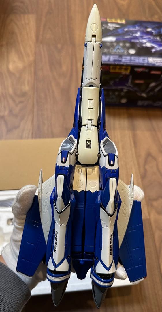 DX超合金 VF-25G スーパーメサイアバルキリー (ミハエル機) 中古品