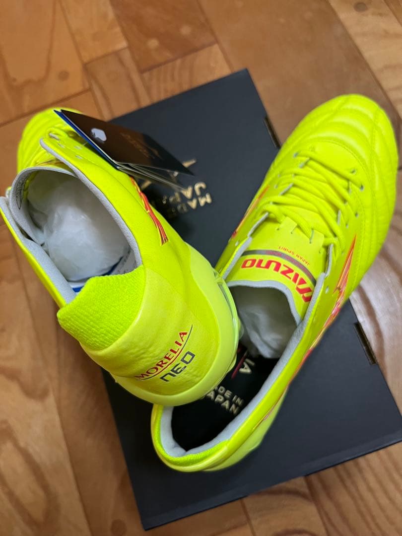 新品　激レア　限定カラー　ミズノ　モレリア ネオ4 JAPAN 28cm