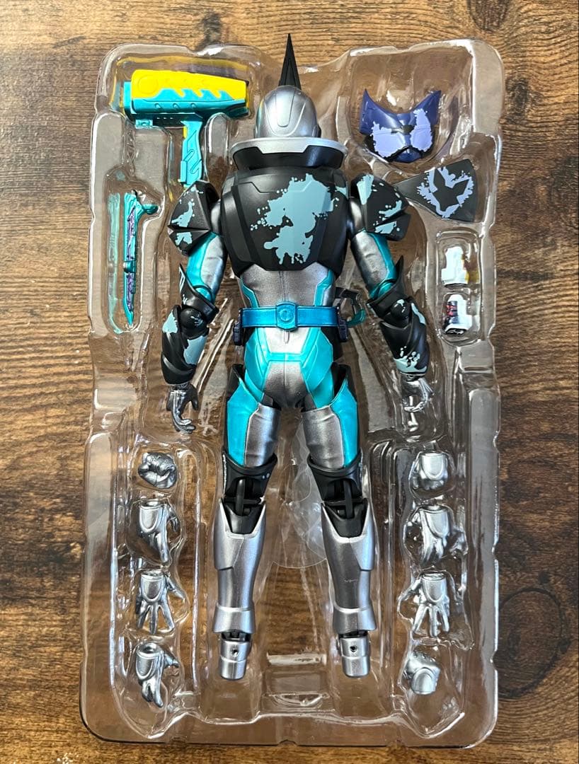 フィギュアーツ　仮面ライダーリバイス　リバイ　エビル　デモンズ