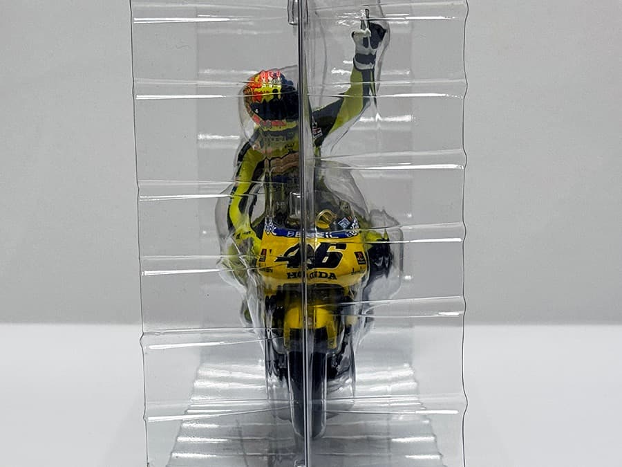 ミニチャンプス 1/12 ホンダ NSR500 ロッシ 2000 フィギュア付