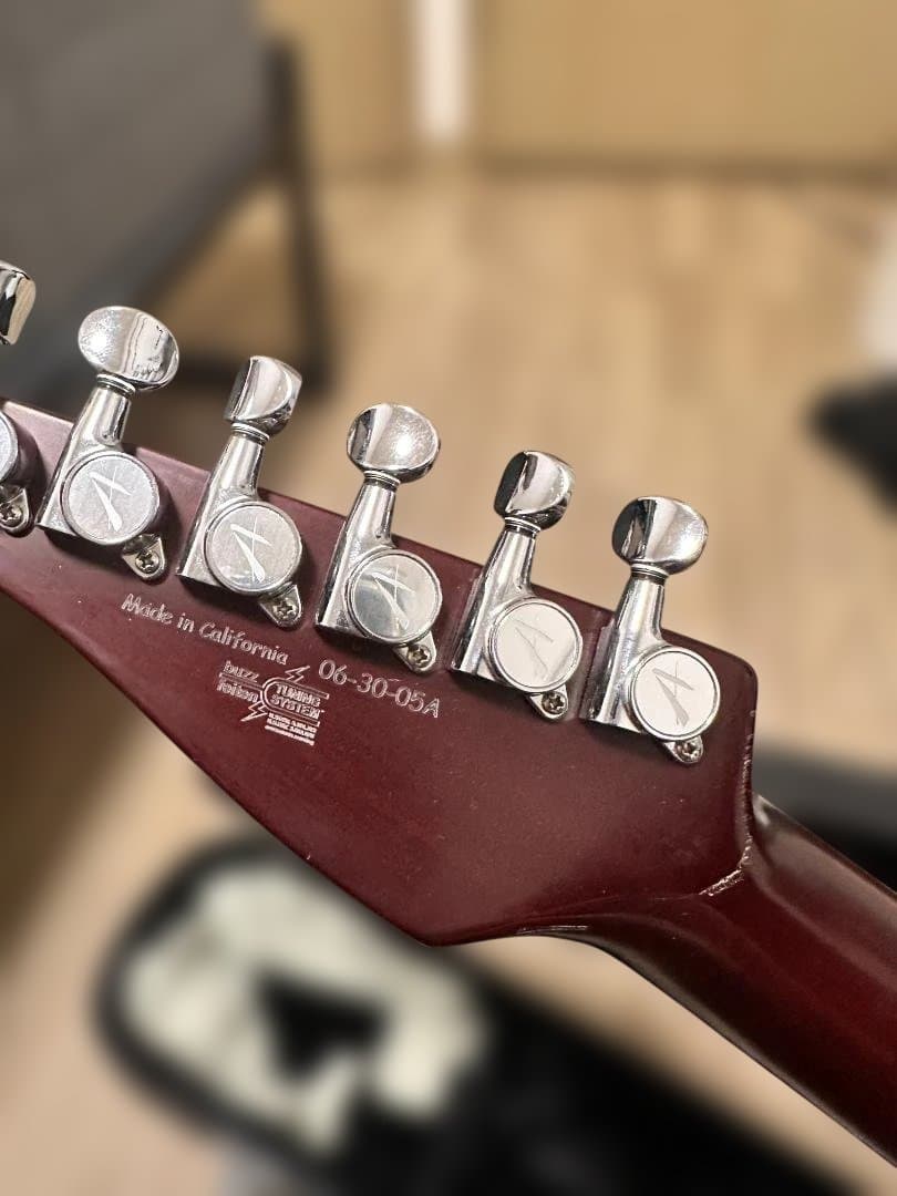 ギター Tom Anderson Atom