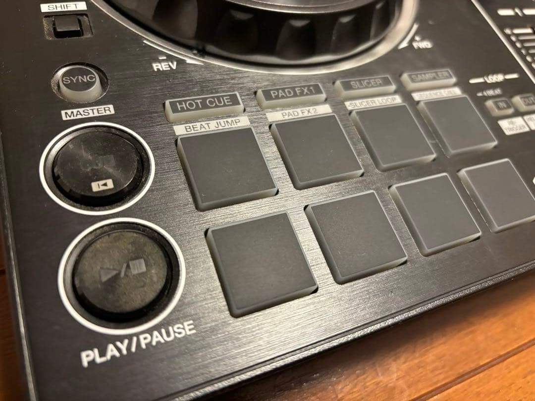 Pioneer DJ DDJ-RB コントローラー
