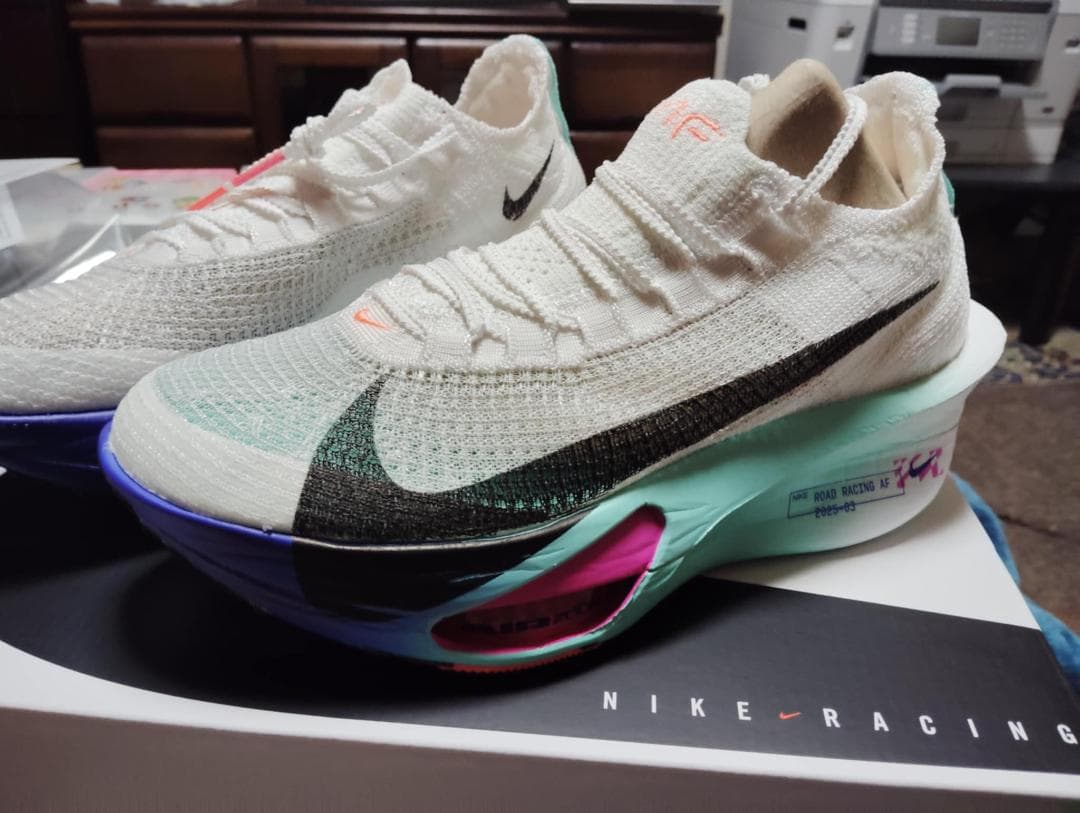 Nike ZoomX Vaporfly NEXT% 2 スパイクシューズ