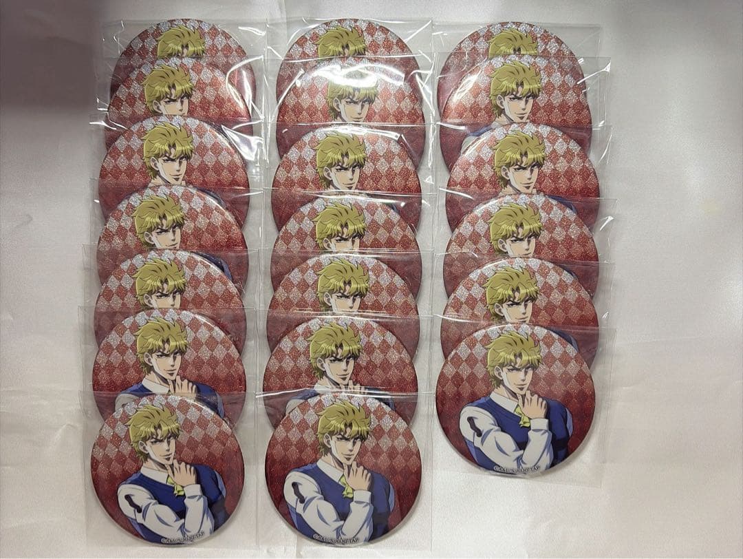 ジョジョ ワールドQ　75mmグリッター缶バッジ　ディオ・ブランドー