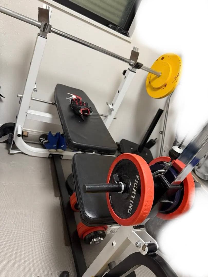 ベンチ台　筋トレマシン　ボディーデザイン