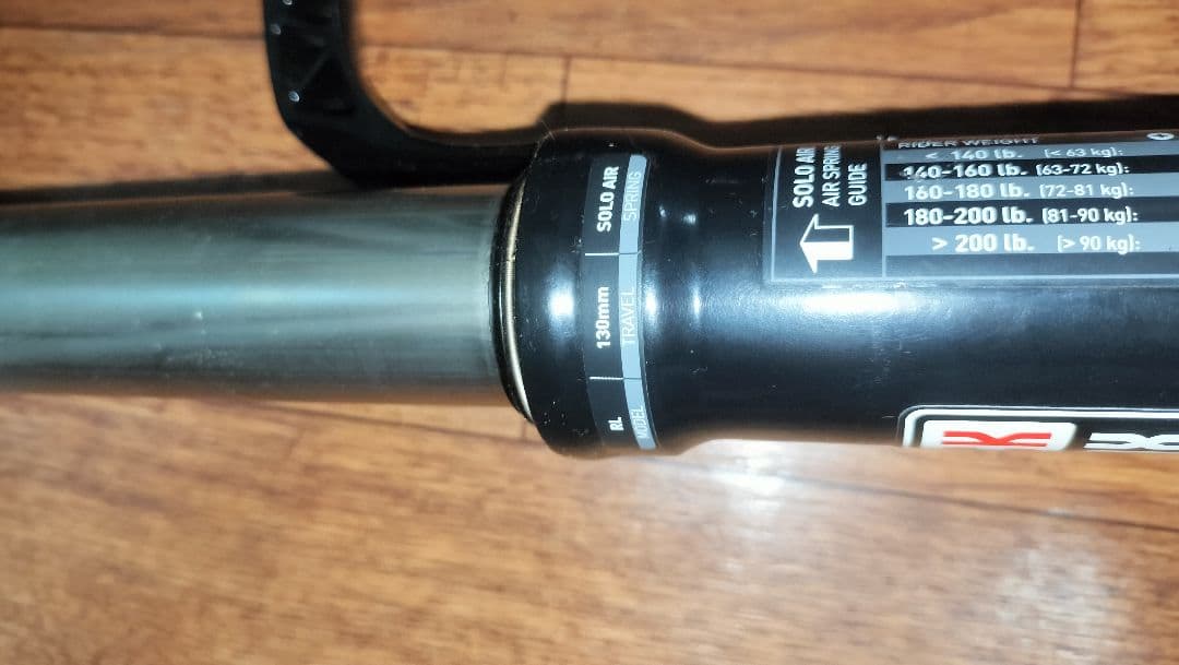 【送料無料】 ROCKSHOX Recon エアサスペンションフォーク