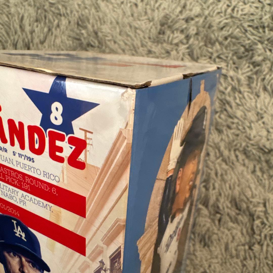 キケヘルナンデス ボブルヘッド