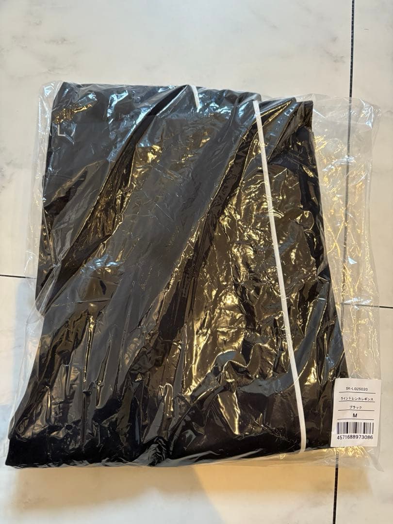 売切価格【新品未使用】SUKALA レギンス　ブラックM タグ袋あり トレンカ