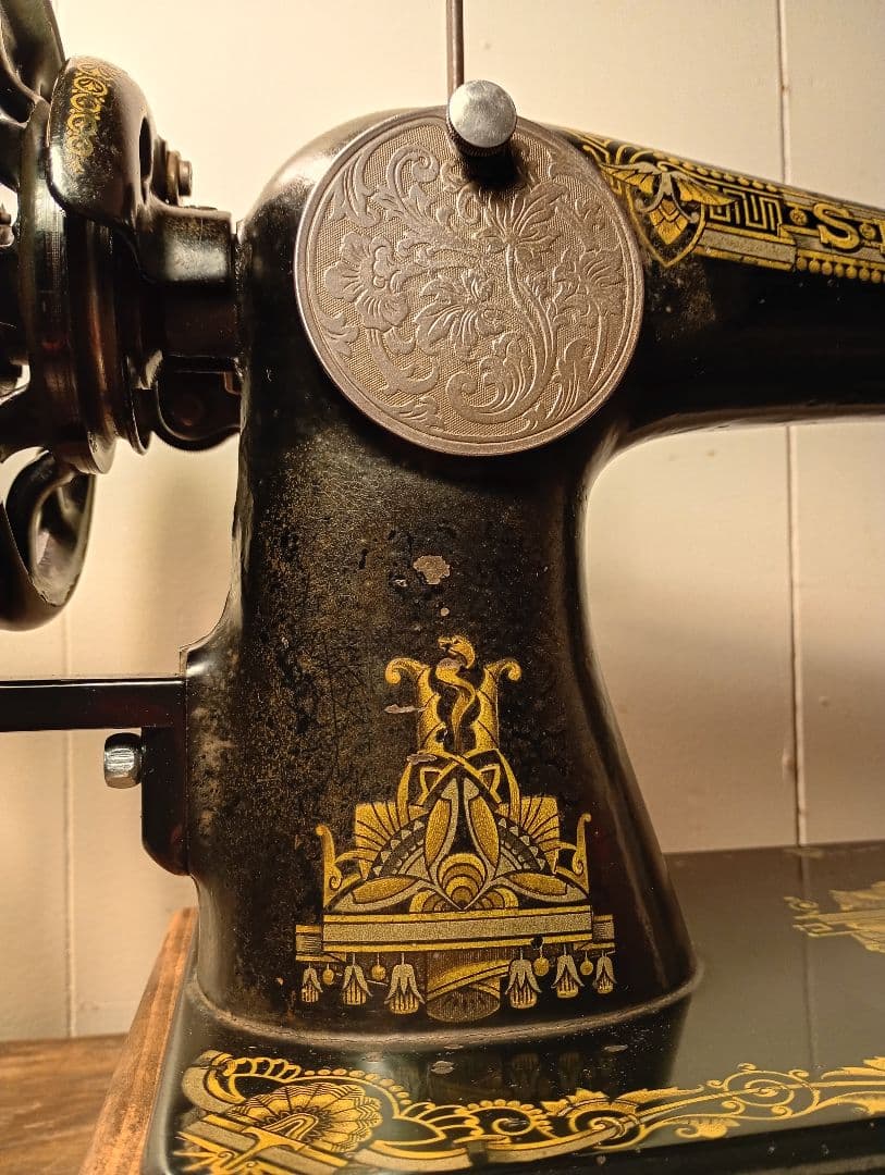 縫うためのアンティークミシン　シンガー　スフィンクス　手回し　整備済み絶好調