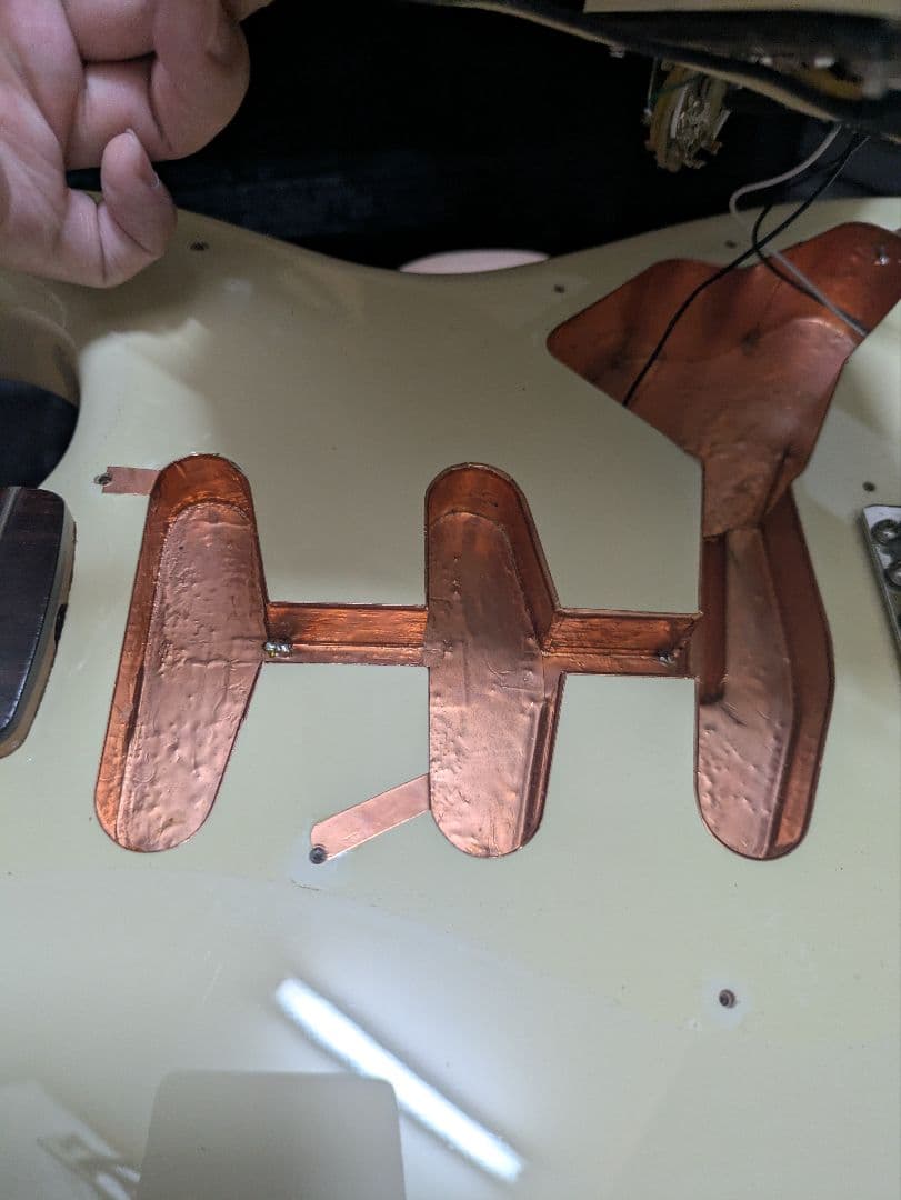 Fender日本製 Stratocaster カスタム多数　ハードケース　送料込