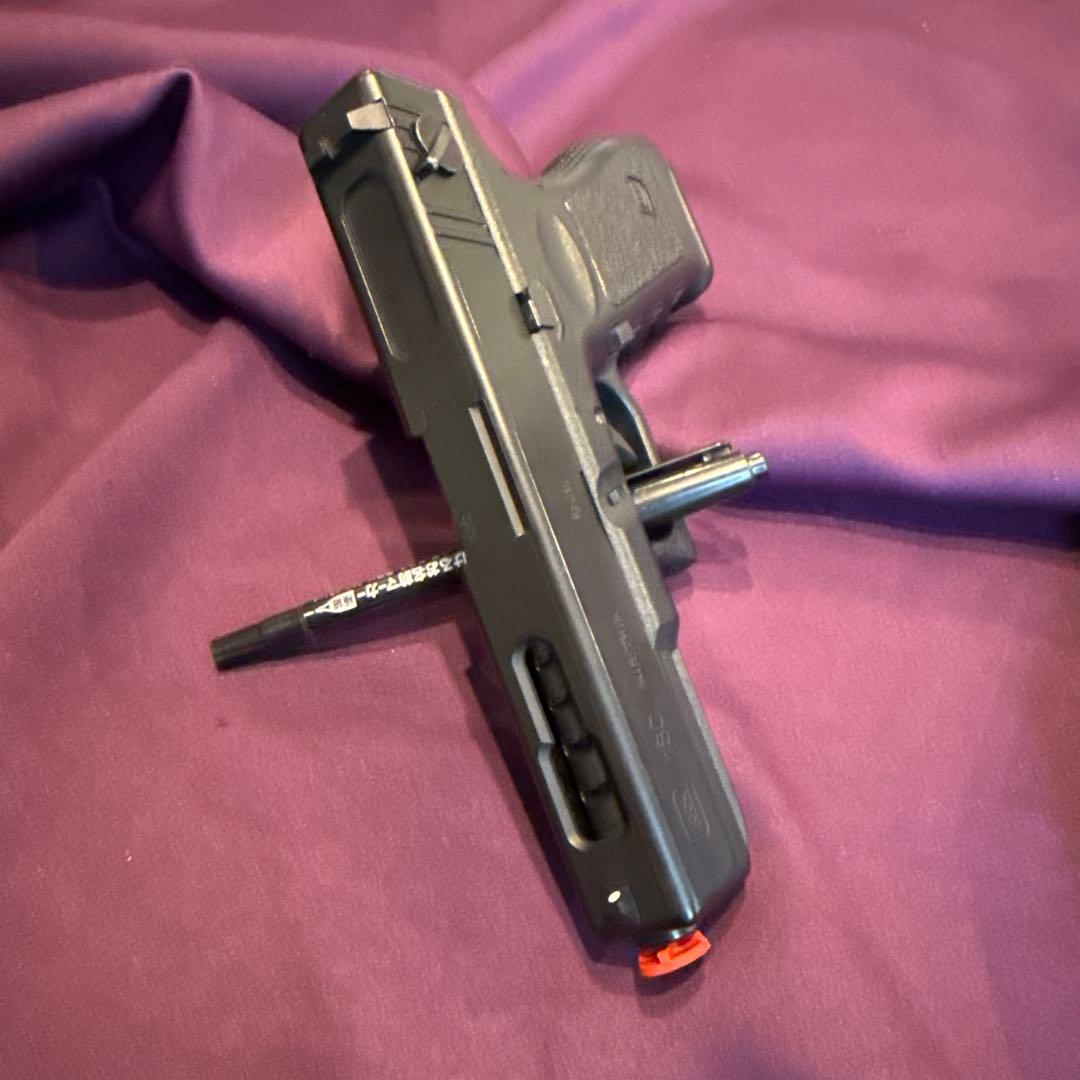 TOKYOMARUI GLOCK 18C 電動ガン バッテリー・充電器付き