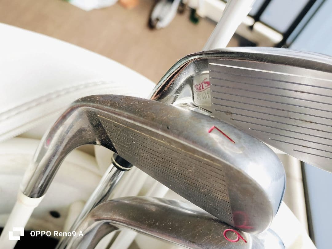 レディース【超お得】Callaway　キャディバッグ、クラブ9本セットカバー付属