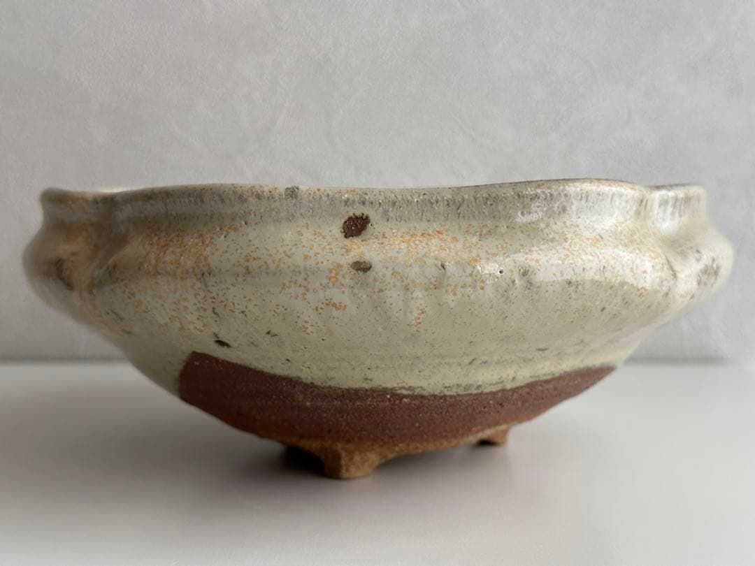 西岡小十 唐津 絵斑唐津 足付鉢 共箱