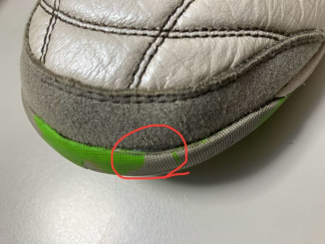 モレリアネオ4β トレーニングシューズ ターフ用 ホワイト/グリーン27.5