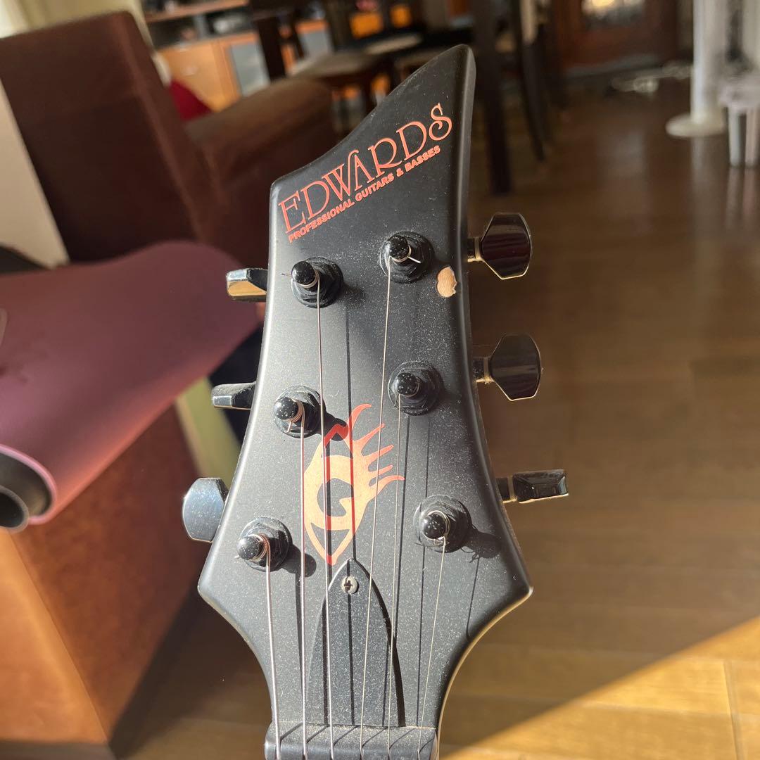 EDWARDS ブラックエレキギター