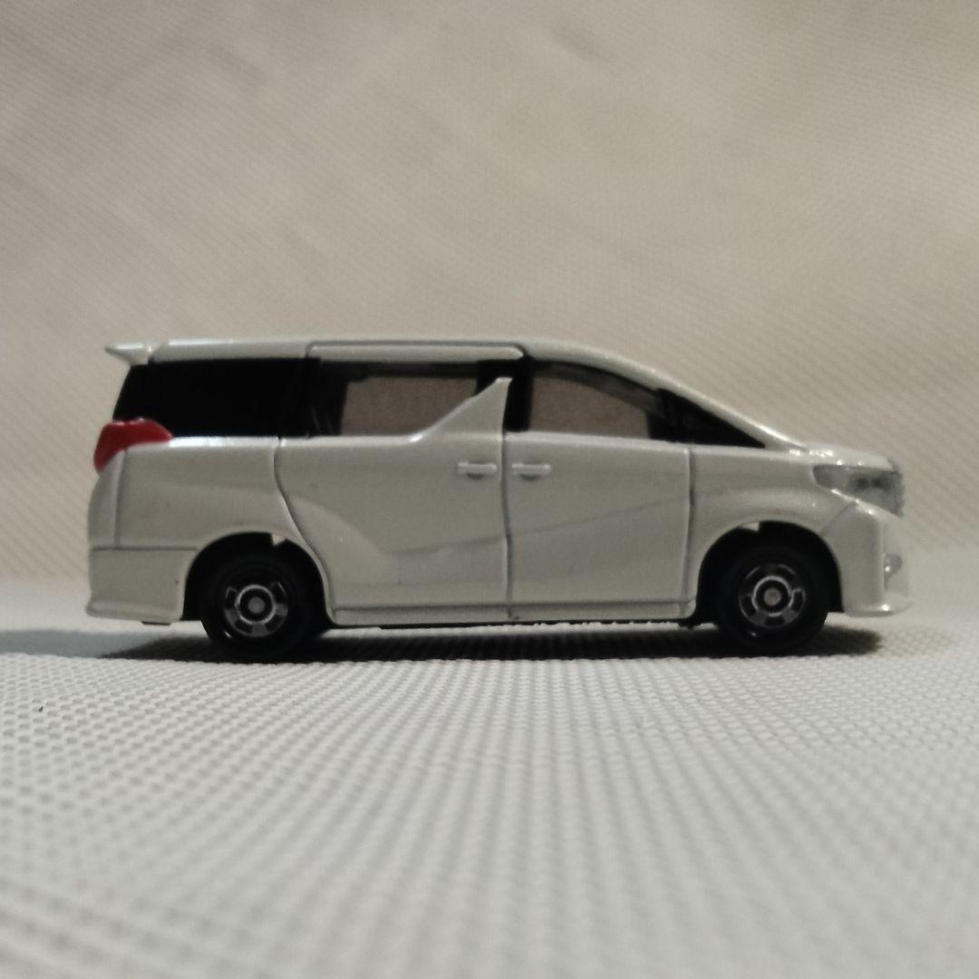 5548 トミカ 2015年 トヨタアルファード 1/65