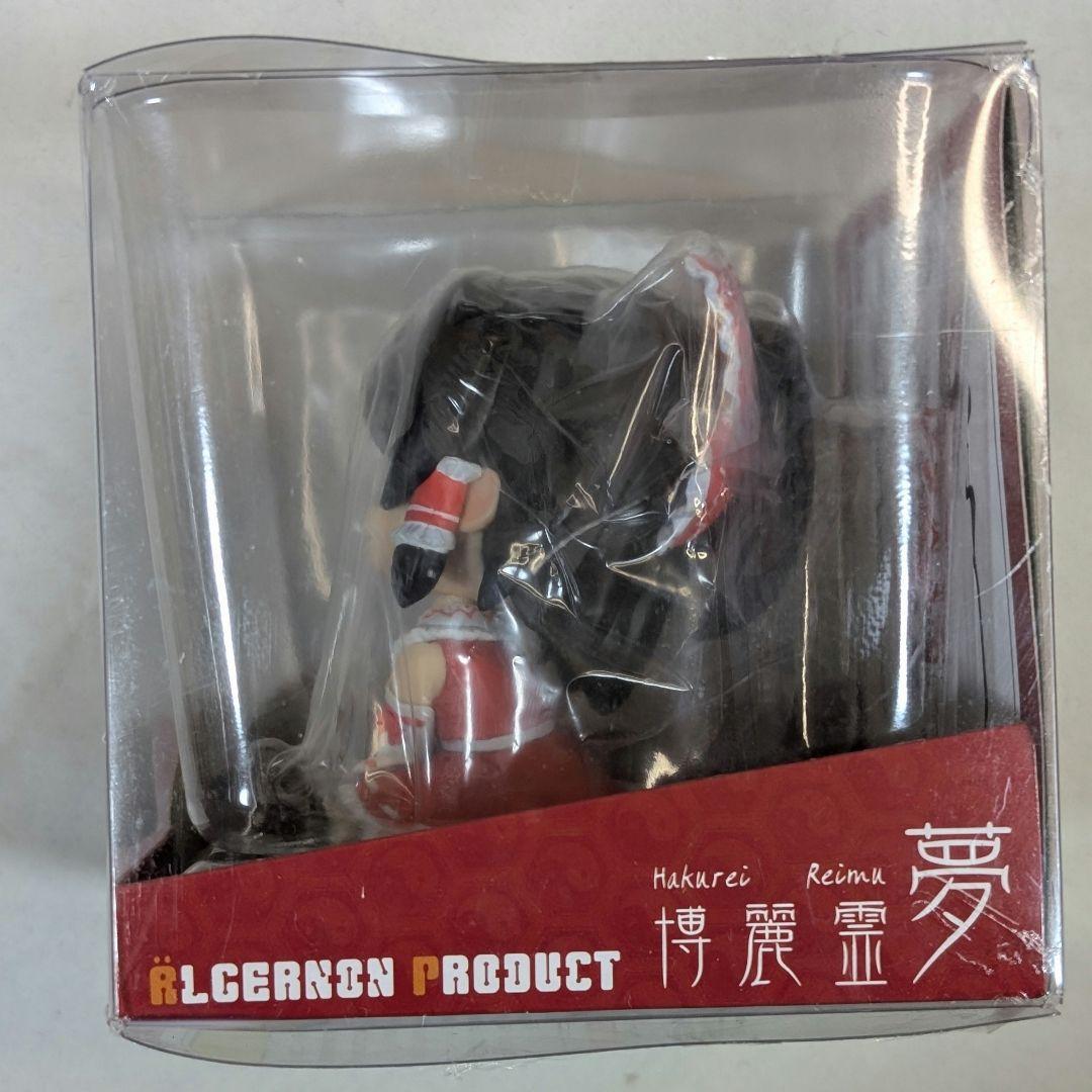 超希少 新品未開封 東方project 博麗霊夢 ぺたん娘 フィギュア