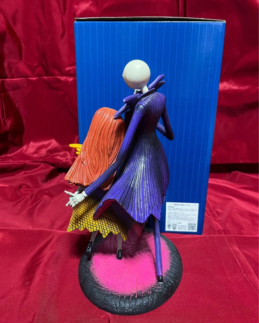 ナイトメアビフォアクリスマス　エネスコ　ショーケース　ジャック　サリー　置物