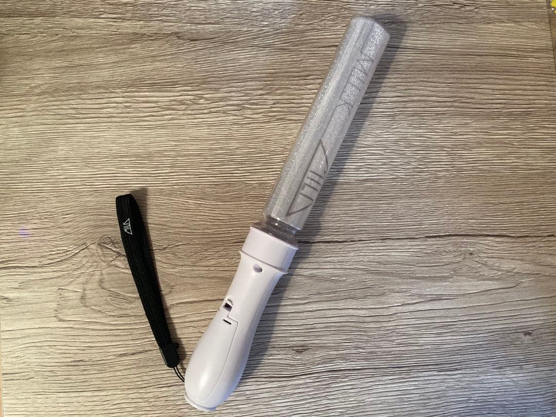 M!LK カラチェン ペンライト