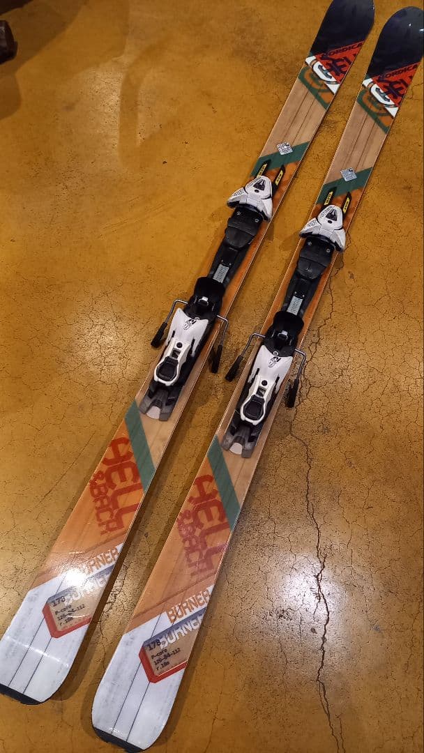 中古セミファットスキー　ゲレンデ　パウダー　フリーライド