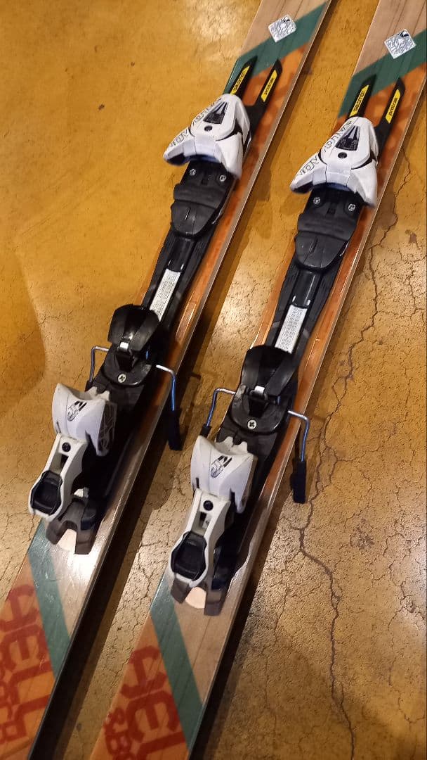 中古セミファットスキー　ゲレンデ　パウダー　フリーライド