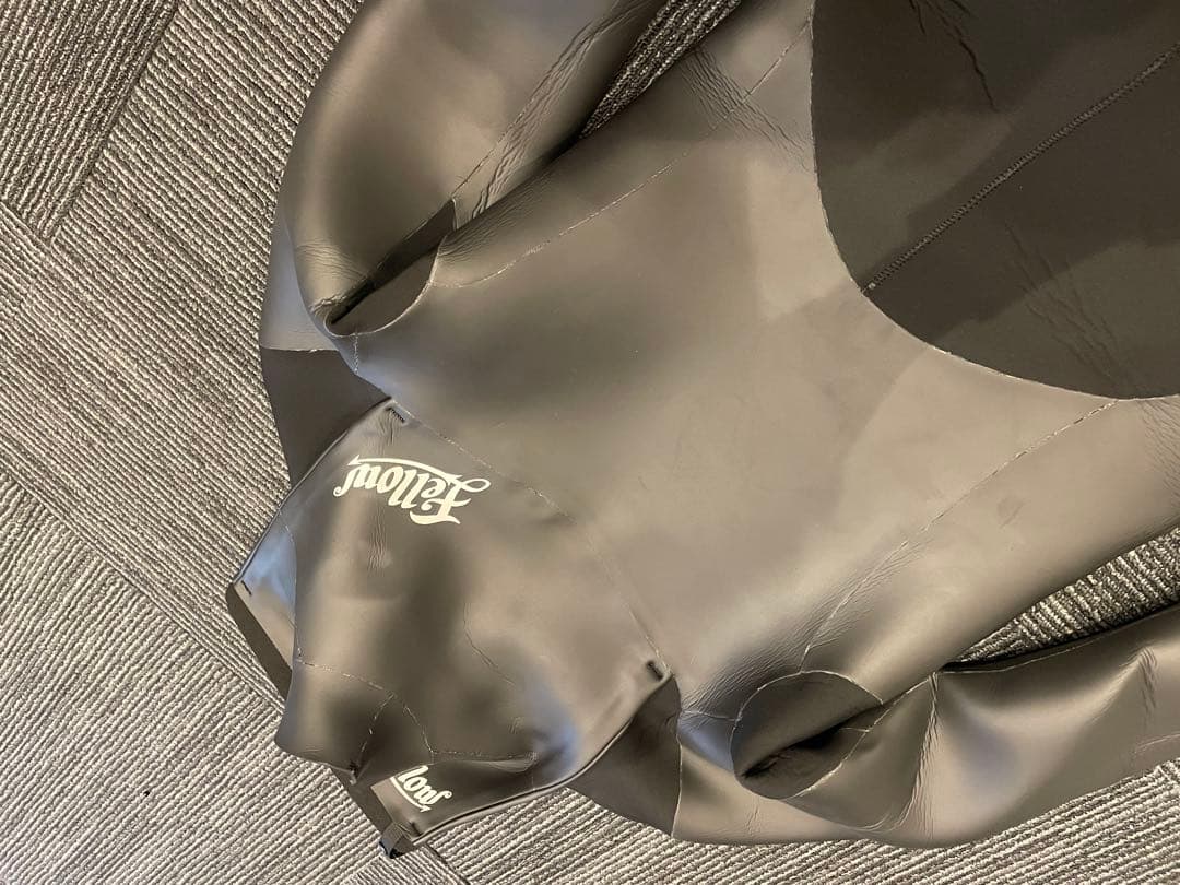 Fellow 新品セミドライスーツ 5×3ミリLサイズ