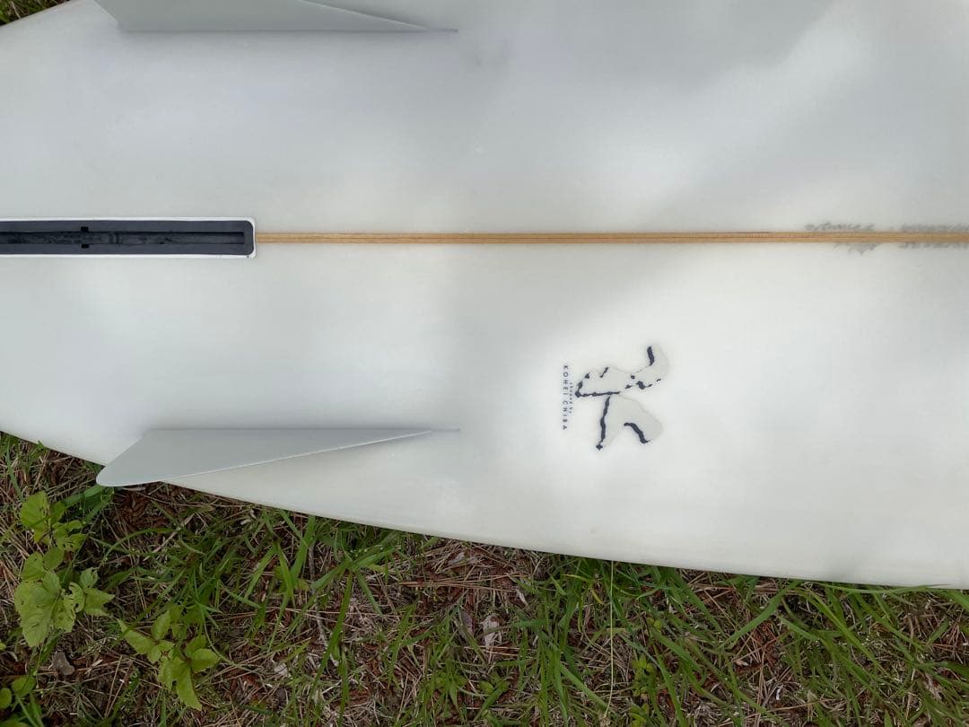 303サーフボード　トライアングル　ボンザー