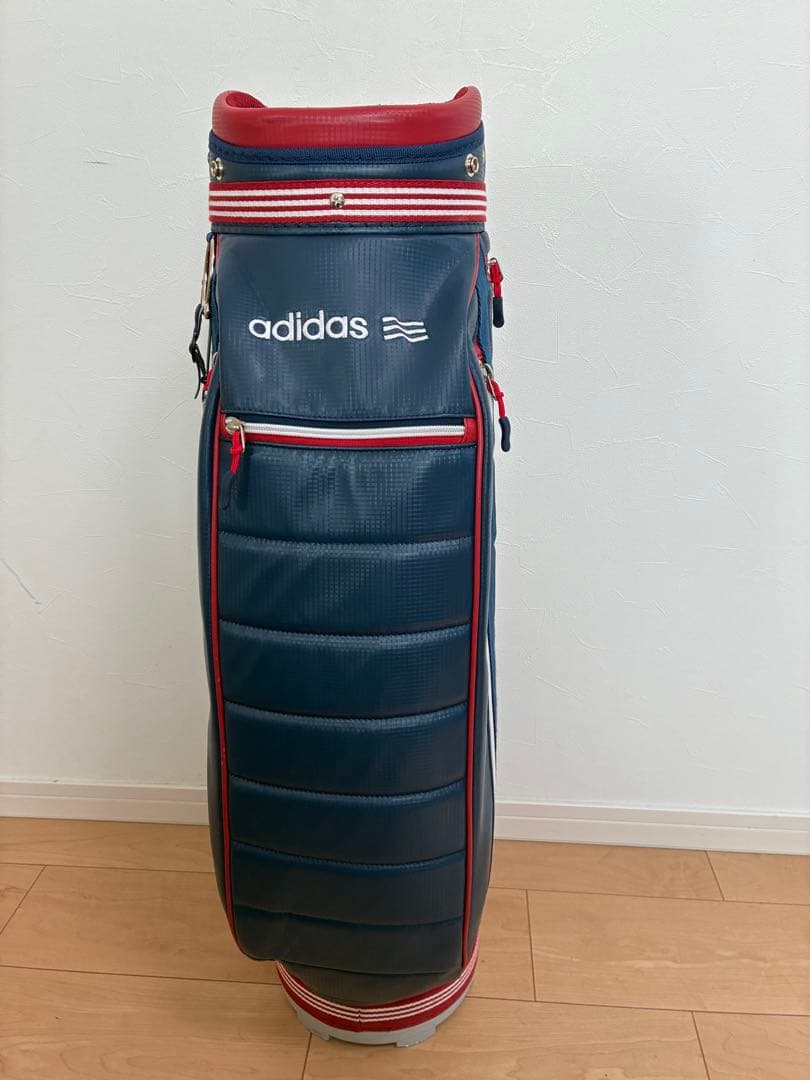 稀少！2015年モデル adidas(アディダス) キャディバッグ
